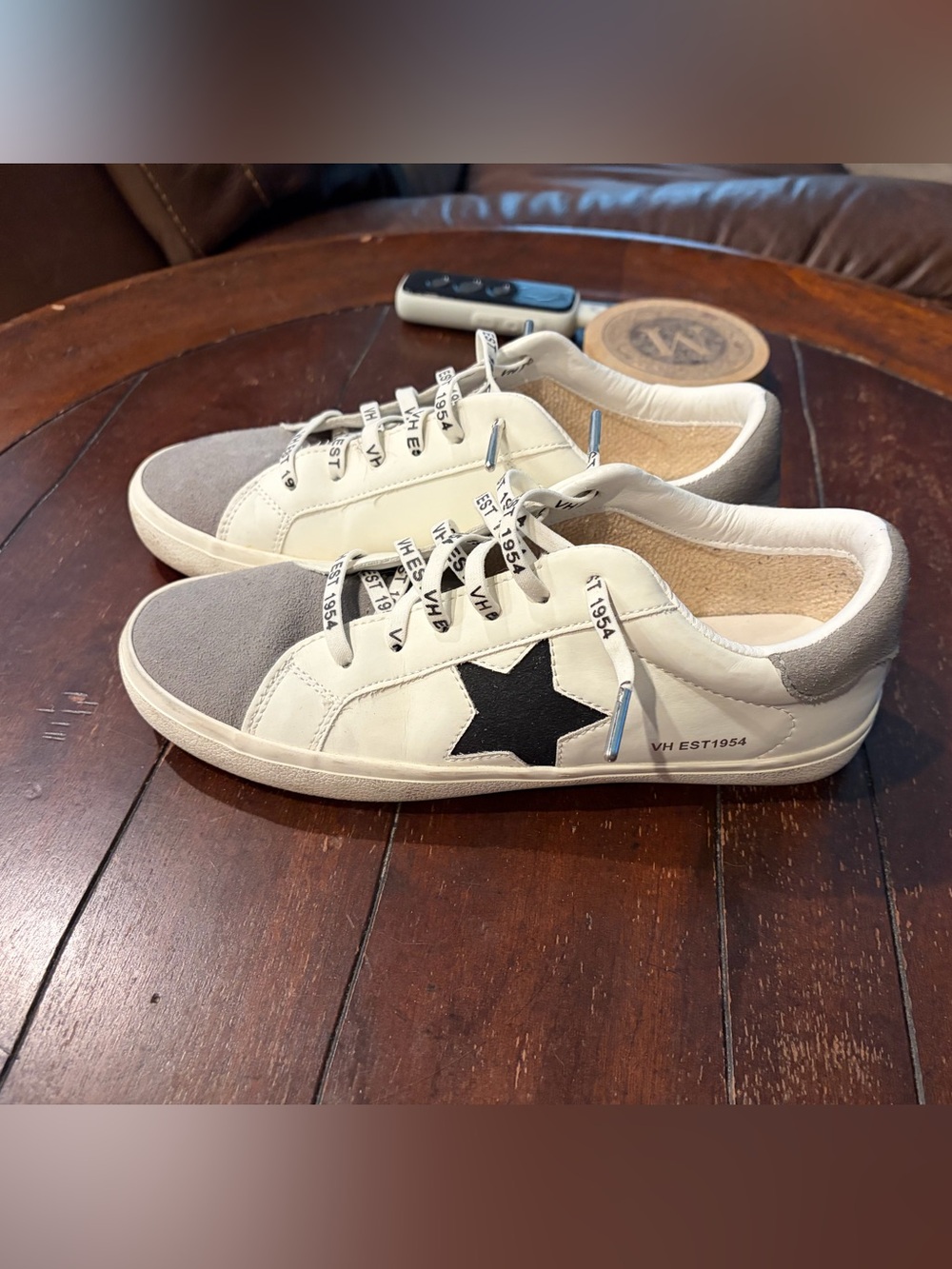 Vintage Havana White Leather Sneakers with Black Star and Gray Suede Accents